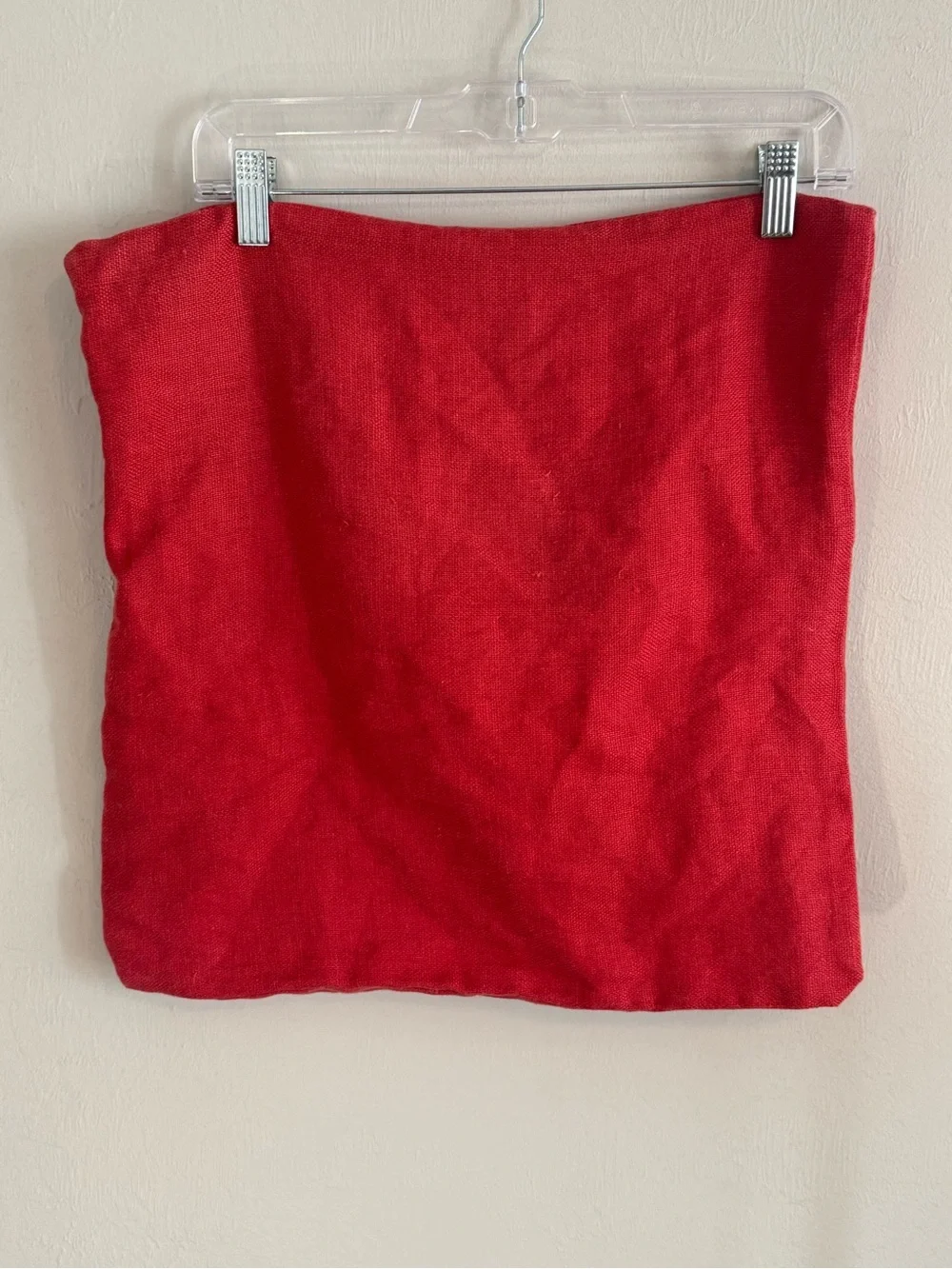 POTTERY BARN Red 100% Linen BIG BUTTON Pillow Cover Machine Wash 18” X 18”